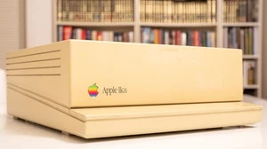 APPLE IIgs II-GS partially working, for a repairs project. - Bild 1 von 12