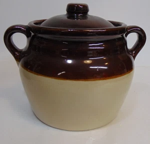 Vintage Keramik braun zweifarbig Tropf Steinzeug Bohnentopf Topf 9" Deckel USA Griffe - Bild 1 von 12