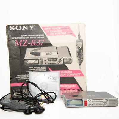 Sony MZ-R37 Mini-Disc Walkman Portable Player & Recorder - Image 1 of 4