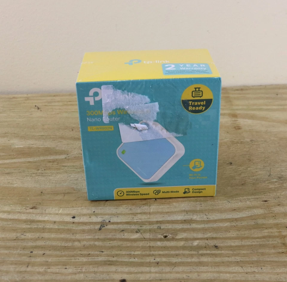 TP-Link N300 Wireless Portable Nano Travel Router TL-WR802N New Sealed - Image 1 of 4