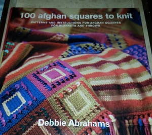 Q5 100 AFGHANISCHE QUADRATE ZUM STRICKEN VON DEBBIE ABRAHAMS STRICKMUSTERBUCH - Bild 1 von 12
