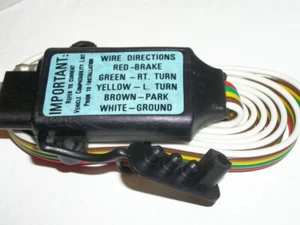 Adaptador convertidor de giro de parada de luz trasera de 3 a 2 cables a 4 conectores de remolque planos - Imagen 1 de 4