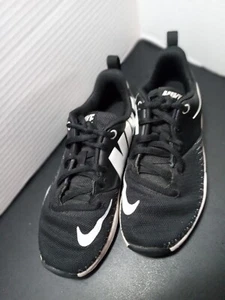 Nike Team Hustle D 7 Low  844386-001 Black/White Youth Size 1Y - Picture 1 of 5