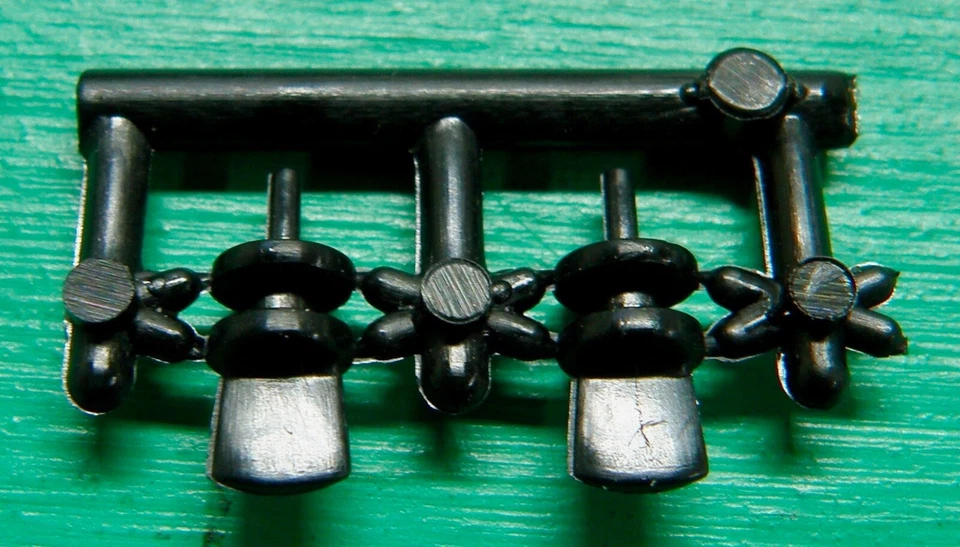 2 PINES GUÍA NEGROS NUEVOS AURORA AFX SUPER II PIEZAS DE SERVICIO ORIGINALES DE FÁBRICA Foto 1 de 1