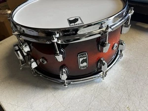 Mapex Black Panther Solidus Snare Drum 14 diameter x 7 deep, Red Black Burst - Picture 1 of 5