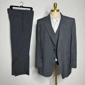 Traje De Colección Ronald Stewart 42R 36W Rayas Para Hombre Gris 3 Piezas - Imagen 1 de 13