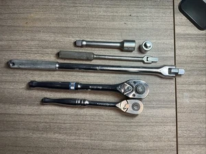 Duratech & Husky 1/2”-3/8” Dr Ratchets, 1/2”-3/8” barras de interruptor, 6” Ext y más - Imagen 1 de 11