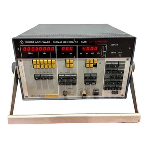 Rohde & Schwarz Signal Generator SMS 0.4-1040Mhz - Picture 1 of 3