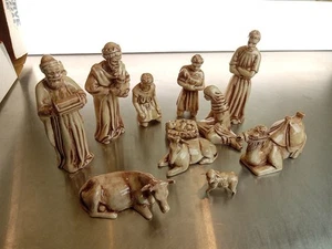 Vintage 12 Peice Nativity Set Signed Ds On Botton - Picture 1 of 24