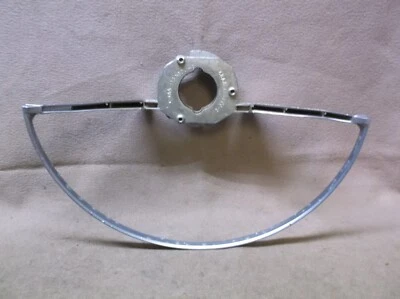 Mercury Cougar XR7 GT GTE 1968 1969 Ford Mustang Shelby anillo de bocina del volante Foto 1 de 4