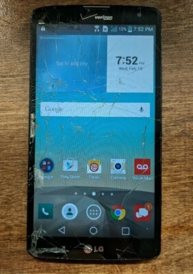 CRACKED AS IS PLEASE READ LG VS880 G Vista 5.7 in 8GB Verizon - Image 1 of 3