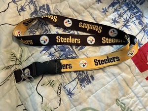 NFL FOOTBALL TEAM Lanyard Keychain Pittsburgh Steelers - Picture 1 of 1