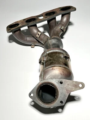 Colector convertidor catalítico Nissan Altima 2.5 2007 2008 2009 2010 2011 2012 Foto 1 de 4