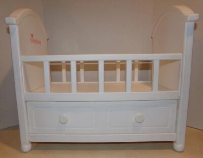 American Girl Bitty Baby Cuna Muñeca Cama Juguete Muebles Plástico Blanco con Cajón Foto 1 de 4