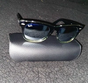Ray Ban Wayfarer Mirrored Sunglasses (ONLY WORE TWICE) - Picture 1 of 8