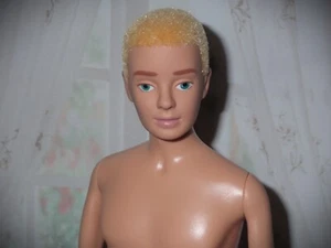 Barbie Ken capelli biondi floccati riproduzione/riproduzione bambola NUDE ~ nuova senza scatola - Foto 1 di 12