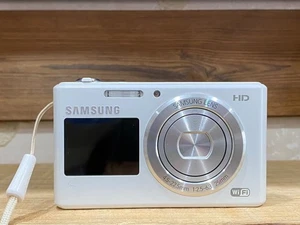 Samsung DualView DV150F 16.2MP Digital Camera White English-90% New - Picture 1 of 8