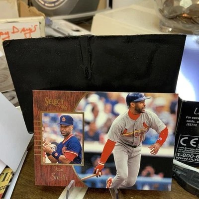 1996 Select #67 Ozzie Smith St Louis Cardinals HOF - Image 1 of 2