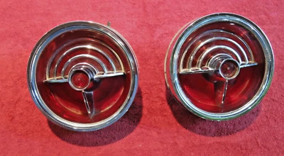 PAIR VINTAGE 1961 OLDSMOBILE TAILLIGHTS SUPER 88 HOLIDAY 5952015 RARE CLASSIC GM - Image 1 of 4