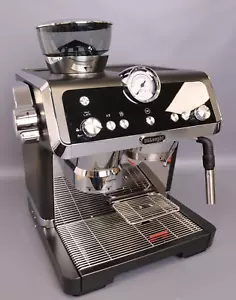 Máquina de café espresso De'Longhi The Specialist con sensor molinillo, calefacción doble - Imagen 1 de 6