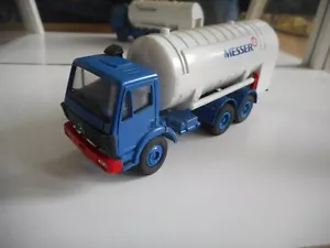 Conrad Mercedes Truck "Messer" in Blue/White on 1:50 - Picture 1 of 4