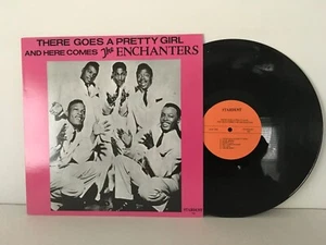 The Enchanters - There Goes A Pretty Girl & Here Comes The Enchanters - LP - Picture 1 of 2