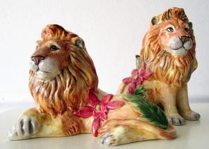 FITZ & FLOYD CLASSICS SERENGETI LIONS SALT & PEPPER SHAKERS~EX COND~4.5X5" - Picture 1 of 8