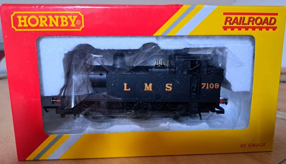 Hornby R3587 Black LMS Livery Class 3F JINTY Running 7109 - Image 1 of 4