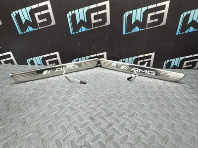 OEM Mercedes C63 AMG 2015-2018 porta soleira placa arranhão acabamento frontal conjunto iluminado - Imagem 1 de 4