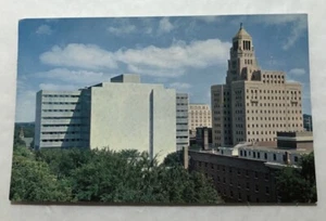 Mayo Clinic Rochester, Minnesota. Postcard (V1) - Picture 1 of 2