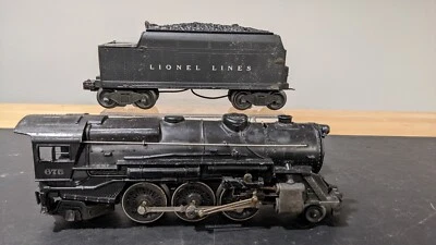 Postwar Lionel 675 Steam Locomotive & 6466WX Whistle Tender - Image 1 of 4