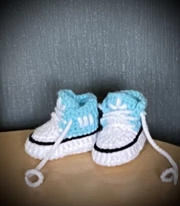 Crochet baby shoes Handmade crochet wool baby booties sneakers slippers trainers - Picture 1 of 2