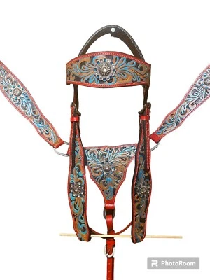 NUEVO Juego de tachuelas para cuello de pecho Western Headstall cuero floral mecanizado a mano Foto 1 de 4