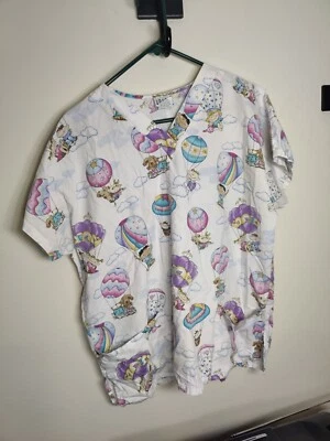 Simply Basic Women’s Large White Hot Air Balloon Animals Kids Scrub Top - Image 1 of 4