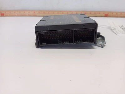 Módulo de control SRS de 2015 Town & Country 68233535AC) 11987304 Foto 1 de 4