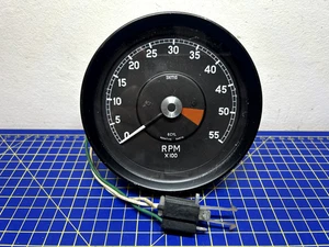 NOS Smiths rev counter tacho RVI 4611/04 Jaguar XJ6 series 1 negative earth 6 cy - Picture 1 of 4
