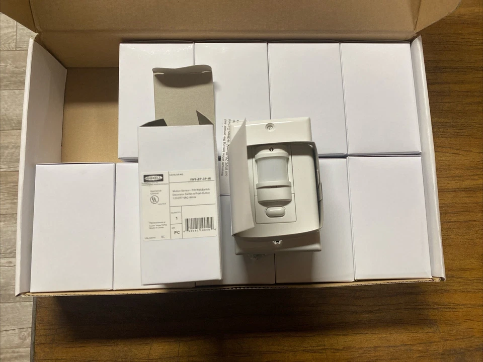 4 Hubbell Motion Occupancy Sensor PIR Wall Switch White IWS ZP 3p W Push but