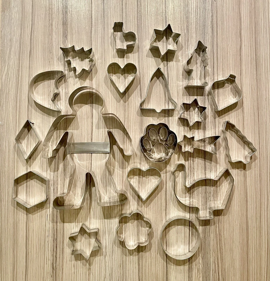 20 Ausstechformen Weihnachten Kekse Plätzchen Backen Ausstecher Pfote - Bild 1 von 1