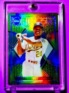 Rickey Henderson RARE SILVER REFRACTOR TOPPS FINEST FLASHBACKS SP INSERT - MINT! - Picture 1 of 5