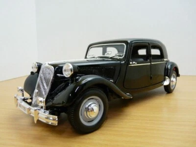 CITROEN TRACTION 15CV noire 1/18 - Immagine 1 di 4