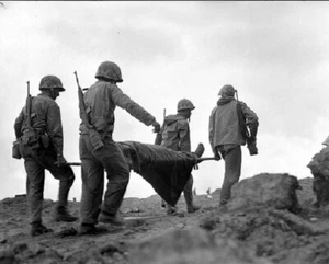 Transportation of wounded Marine on Iwo Jima 8X10 WWII WW2 Photo 754 - Picture 1 of 2