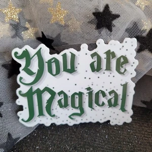 STKR052 Magie inspiriert "Du bist magisch" Vinyl Aufkleber grün silber Hexe Zauberer - Bild 1 von 6