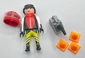 PLAYMOBIL City Action Go-Kart Rennfigur mit Helm, Kegeln, Benzinkanister ~ 1997 - Bild 1 von 14