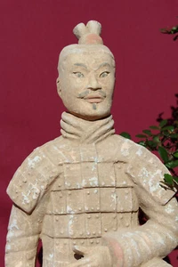 Terrakotta Bogenschütze (Soldat, Krieger) Figur, 31cm, koloriert - Bild 1 von 8