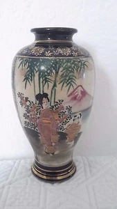 VASE ASIATIQUE  COL ROND ANCIEN  FACE PERSONNAGE TAMPON AU  DOS - Picture 1 of 12