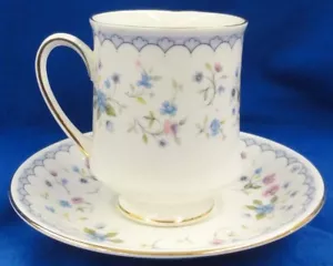 PARAGON FLORABELLA Teetasse groß & Untertasse Bone China made England NEU NIE BENUTZT - Bild 1 von 4