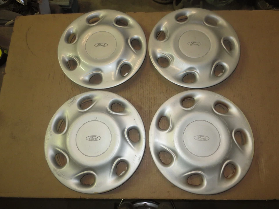 Колпак ступицы обода колеса колпак ступицы 14 дюймов 1994 94 95 96 Ford Escort от оригинального производителя б/у 7032 комплект 4 - Изображение 1 из 4