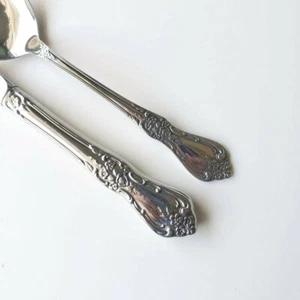 Oneida Kennett Quadrato Dist. Deluxe HH SS Piatti Insalata/Forchette Coltelli Cucchiai per zuppa - Foto 1 di 8