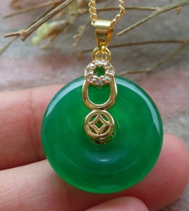 Genuine Green Jade 18KGP Imitation Diamond Circle Donut Coin Pendant Necklace - Picture 1 of 7