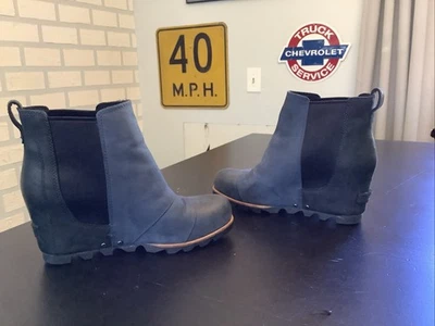 Sorel Lea Wedge Chelsea NL2704-464 Mujer’s 7 Azul/Negro Cuero Botines-¡USADOS EN EXCELENTE ESTADO! Foto 1 de 4